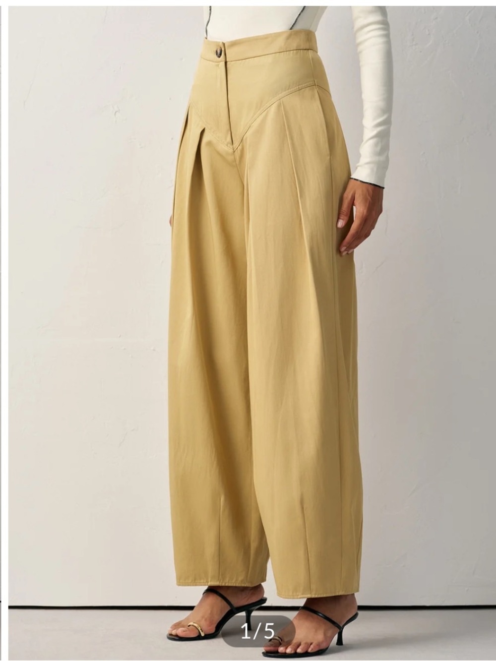 Commense | NWT High Waisted Pleated Wide Leg Pant Khaki size Large